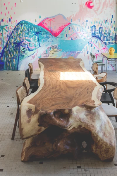 Table bois exotique
